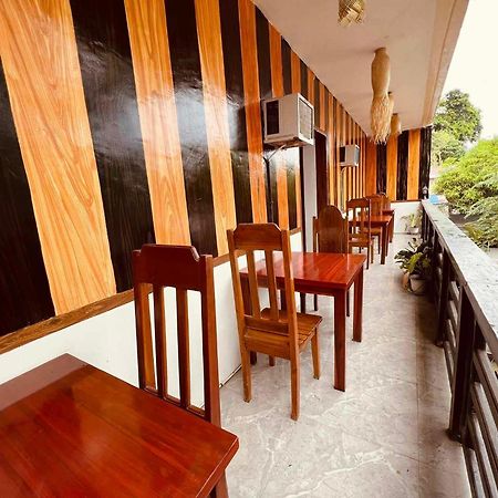 Brenmariel Tourist Inn 爱妮岛 外观 照片