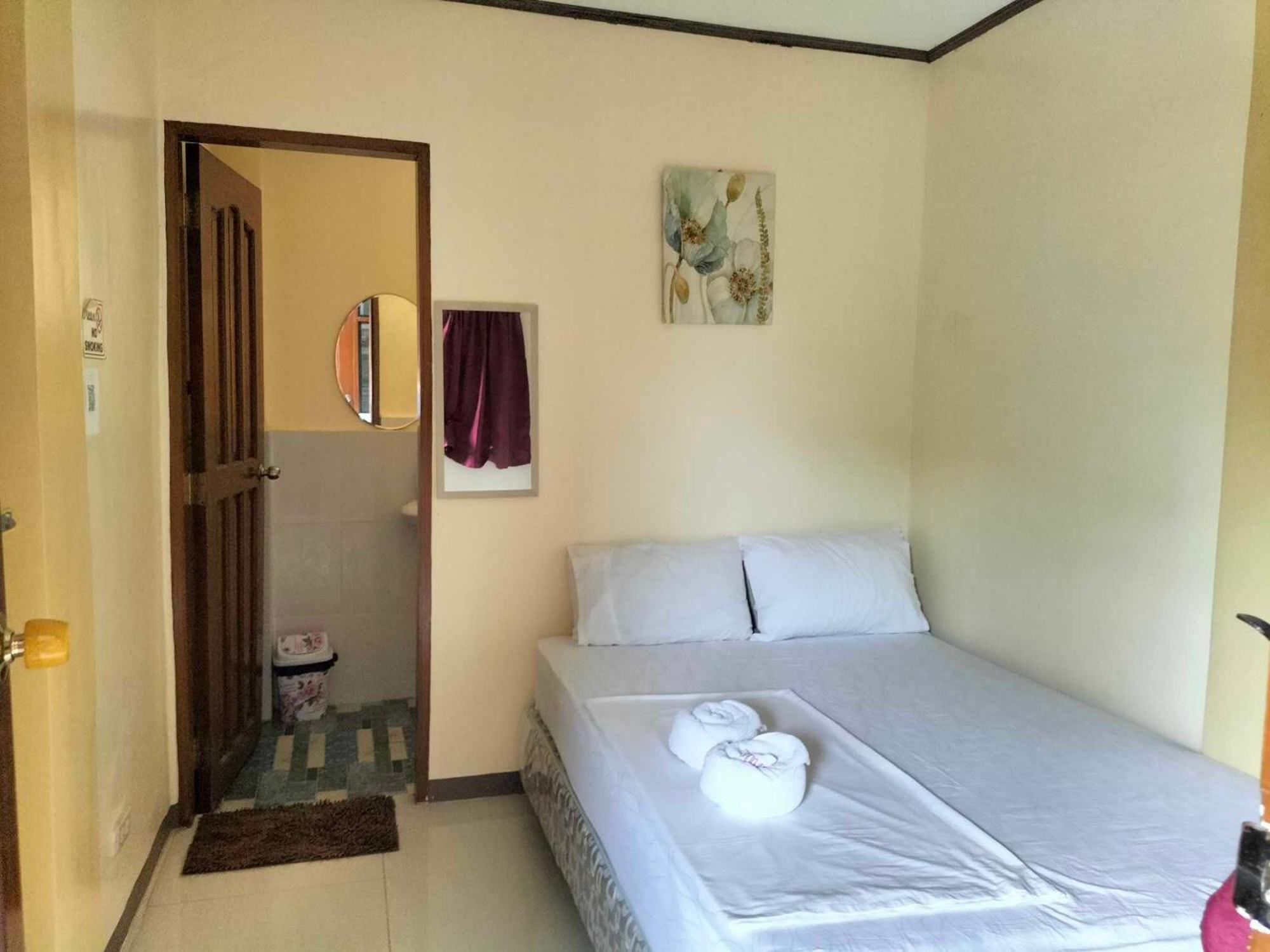 Brenmariel Tourist Inn 爱妮岛 外观 照片
