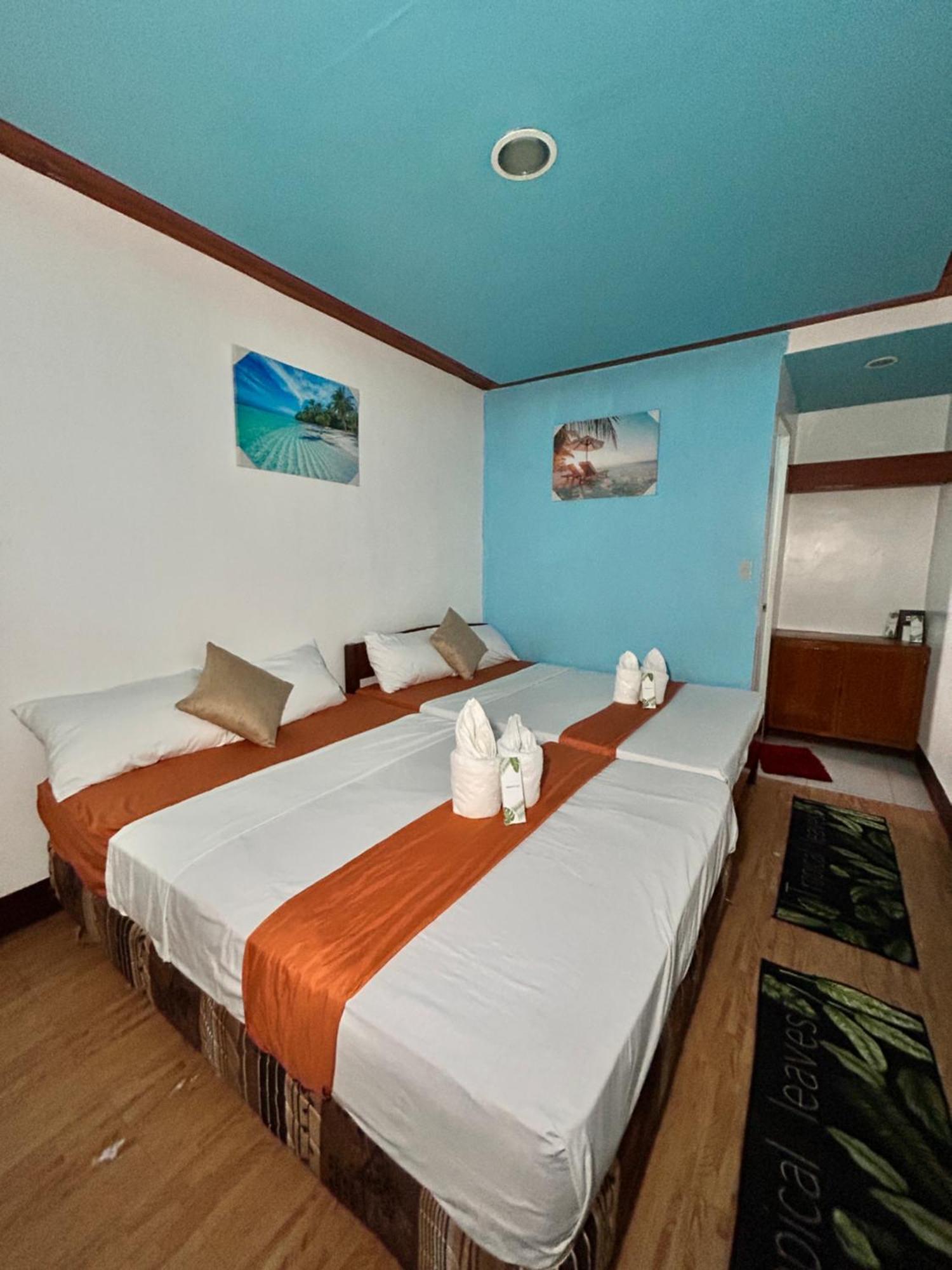 Brenmariel Tourist Inn 爱妮岛 外观 照片