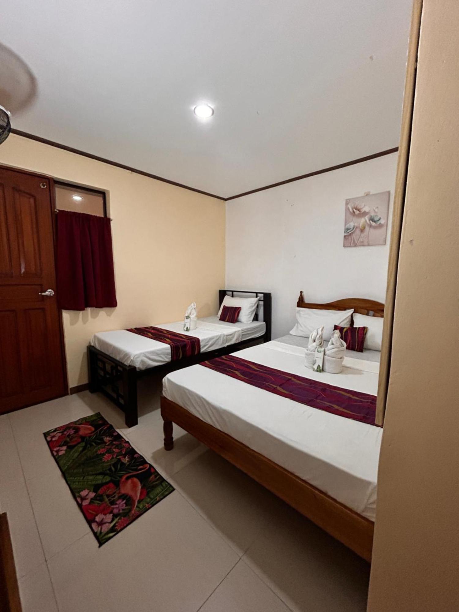 Brenmariel Tourist Inn 爱妮岛 外观 照片