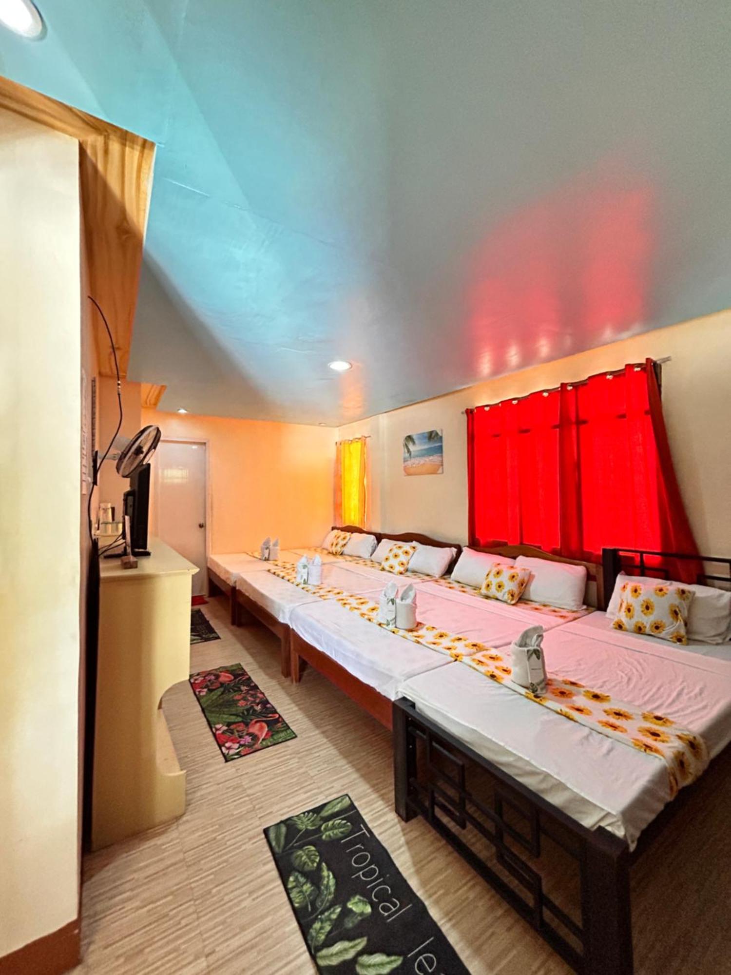 Brenmariel Tourist Inn 爱妮岛 外观 照片